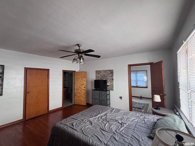 604 W MAPLE Avenue North, Springfield, IL 62702