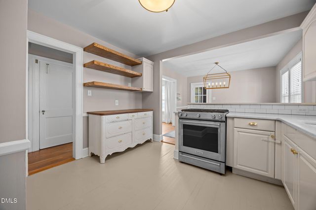402 Westdale Place, Greensboro, NC 27403