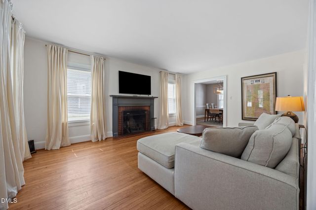 402 Westdale Place, Greensboro, NC 27403