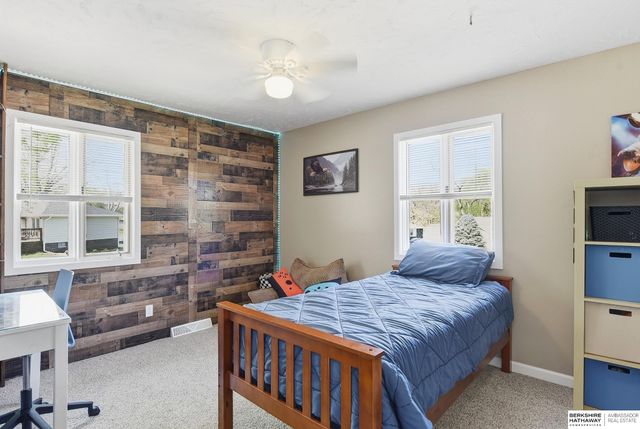 6405 Ponderosa Drive, Omaha, NE 68137