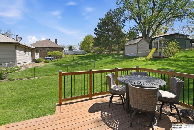 6405 Ponderosa Drive, Omaha, NE 68137