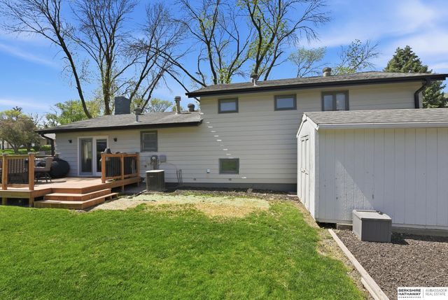 6405 Ponderosa Drive, Omaha, NE 68137