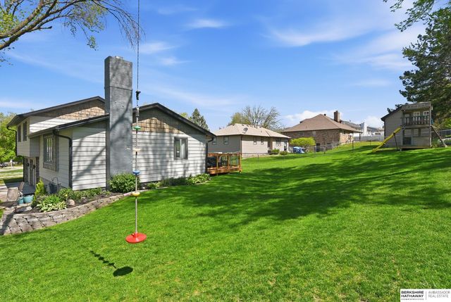 6405 Ponderosa Drive, Omaha, NE 68137