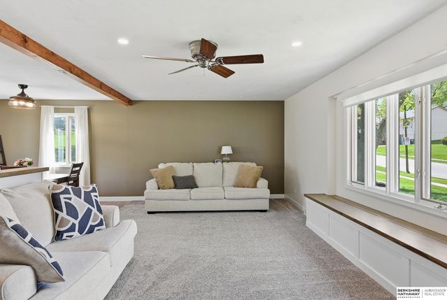 6405 Ponderosa Drive, Omaha, NE 68137