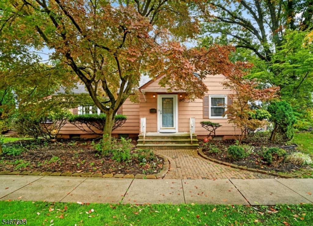 30 Oakridge Rd, West Orange Twp., NJ 07052