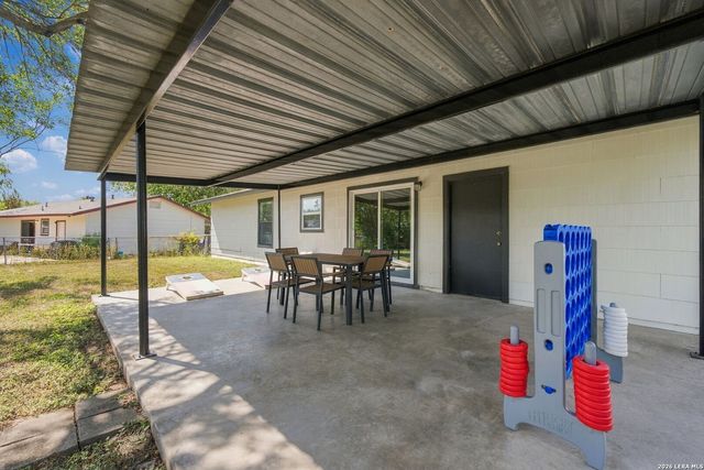 4806 Castle Brg, San Antonio, TX 78218