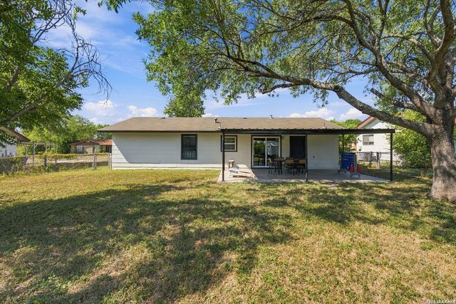 4806 Castle Brg, San Antonio, TX 78218