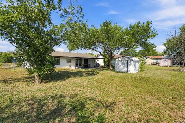 4806 Castle Brg, San Antonio, TX 78218