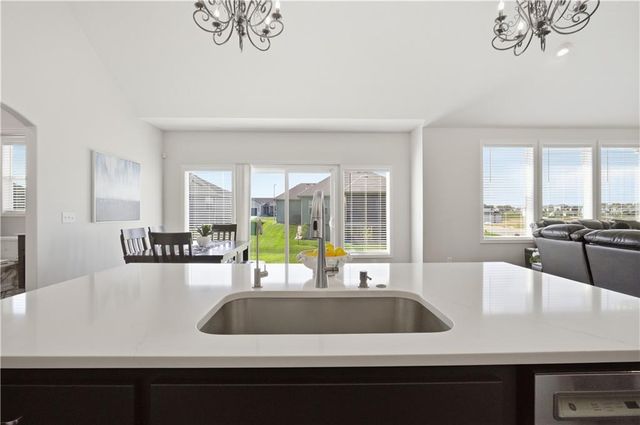 18804 Redbud Lane, Spring Hill, KS 66083