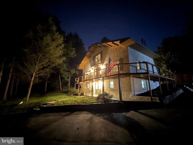 1949 DRUCK VALLEY RD, York, PA 17406