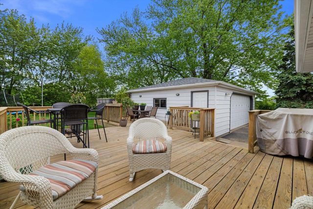 1909 47th AVENUE, Kenosha, WI 53144