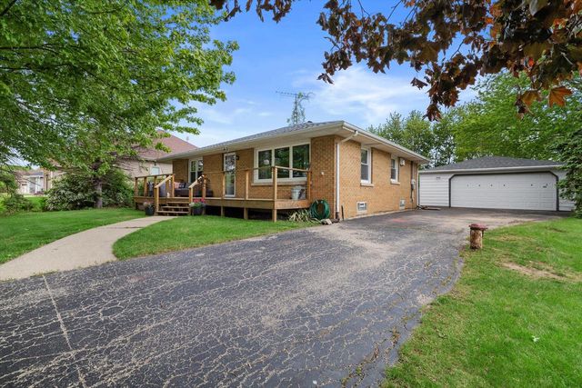 1909 47th AVENUE, Kenosha, WI 53144