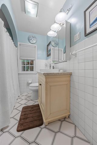 1439 10th Street S, Fargo, ND 58103