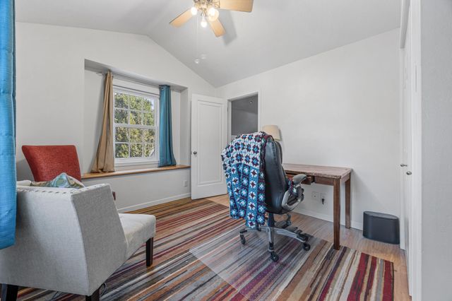 1439 10th Street S, Fargo, ND 58103