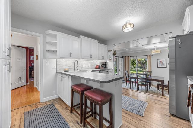 1439 10th Street S, Fargo, ND 58103