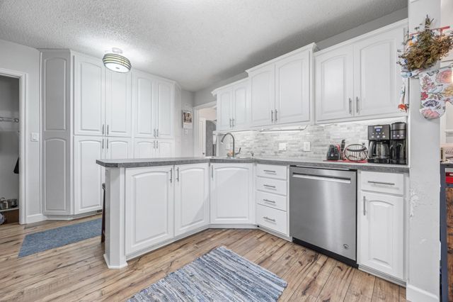 1439 10th Street S, Fargo, ND 58103