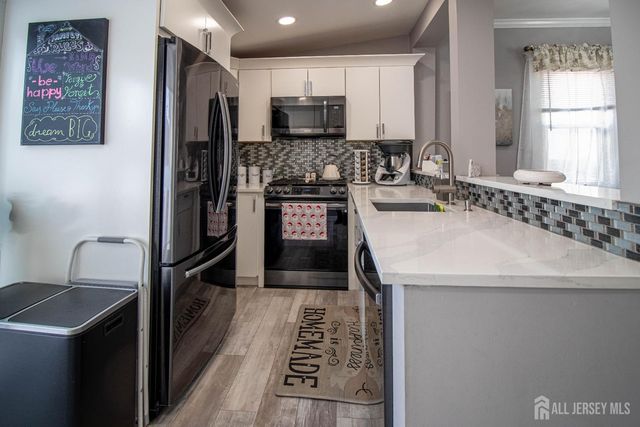 16 Chestnut Street, South River, NJ 08882