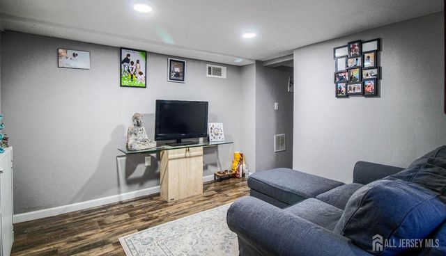 16 Chestnut Street, South River, NJ 08882