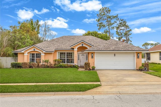 105 BREEZEWOOD DRIVE, Debary, FL 32713
