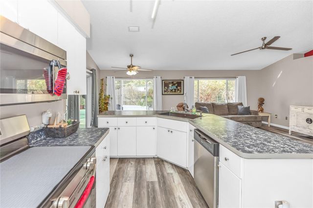 105 BREEZEWOOD DRIVE, Debary, FL 32713