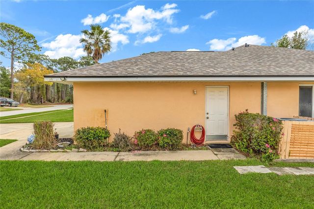 105 BREEZEWOOD DRIVE, Debary, FL 32713