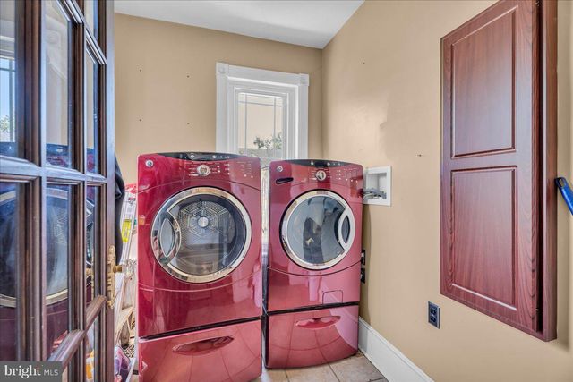 84 N MAPLE ST, Woodbury, NJ 08096