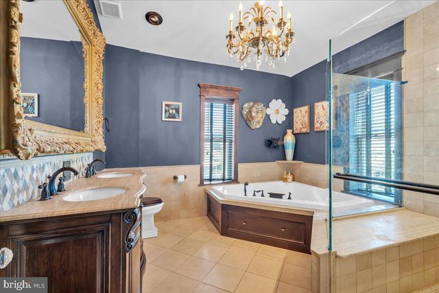 84 N MAPLE ST, Woodbury, NJ 08096