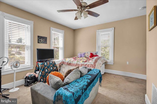 84 N MAPLE ST, Woodbury, NJ 08096
