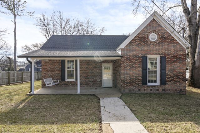 111 1st Ave, Mount Pleasant, TN 38474