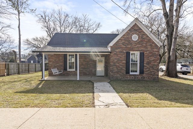 111 1st Ave, Mount Pleasant, TN 38474