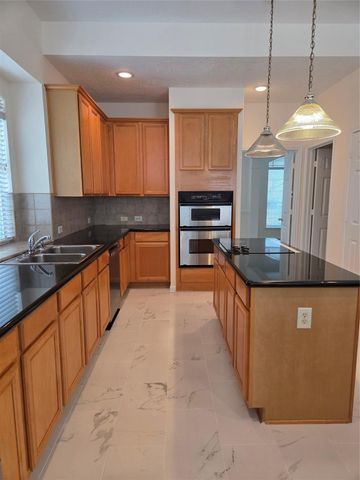 4306 Lakeside Meadow Drive, Missouri City, TX 77459