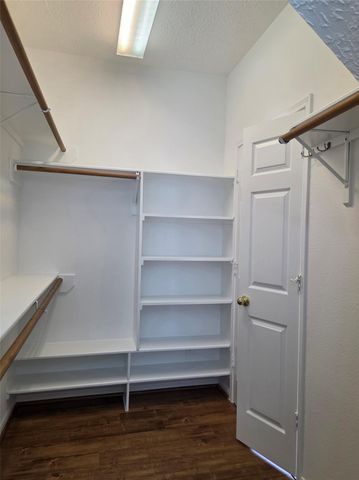 4306 Lakeside Meadow Drive, Missouri City, TX 77459