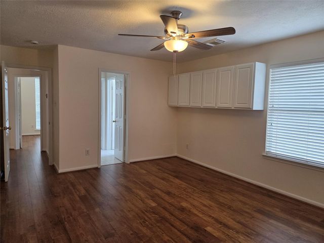 4306 Lakeside Meadow Drive, Missouri City, TX 77459