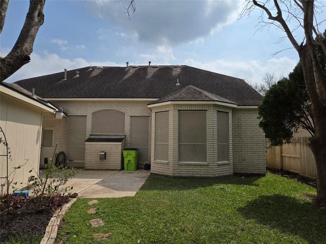 4306 Lakeside Meadow Drive, Missouri City, TX 77459