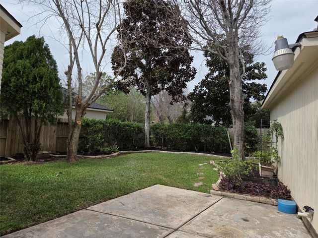 4306 Lakeside Meadow Drive, Missouri City, TX 77459