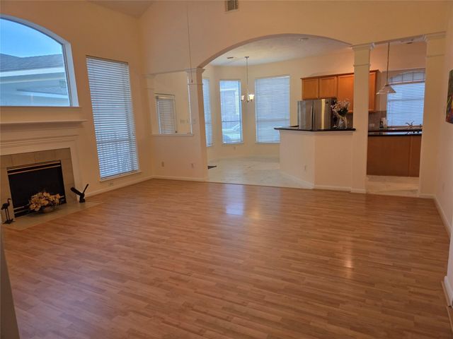 4306 Lakeside Meadow Drive, Missouri City, TX 77459