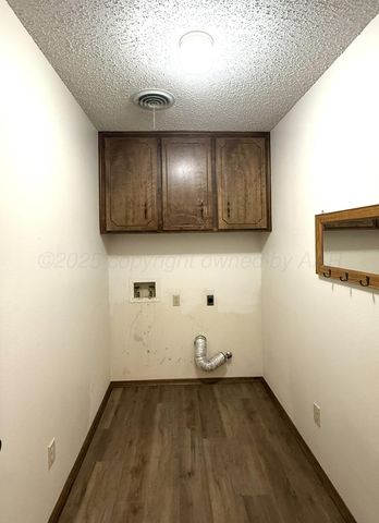 1525 N Nelson Street, Pampa, TX 79065