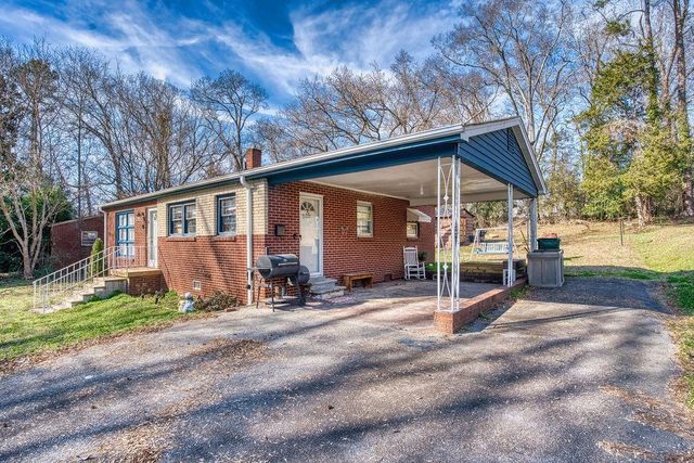 406 W Hillcrest Avenue, Union, SC 29379