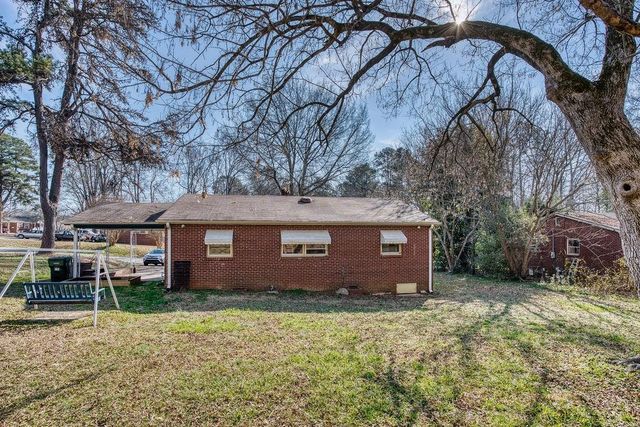 406 W Hillcrest Avenue, Union, SC 29379