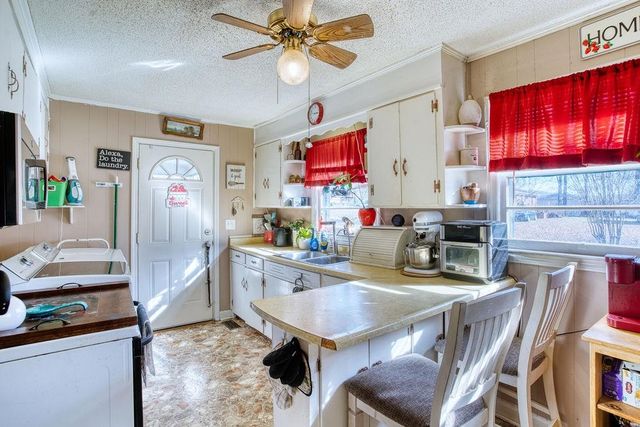406 W Hillcrest Avenue, Union, SC 29379