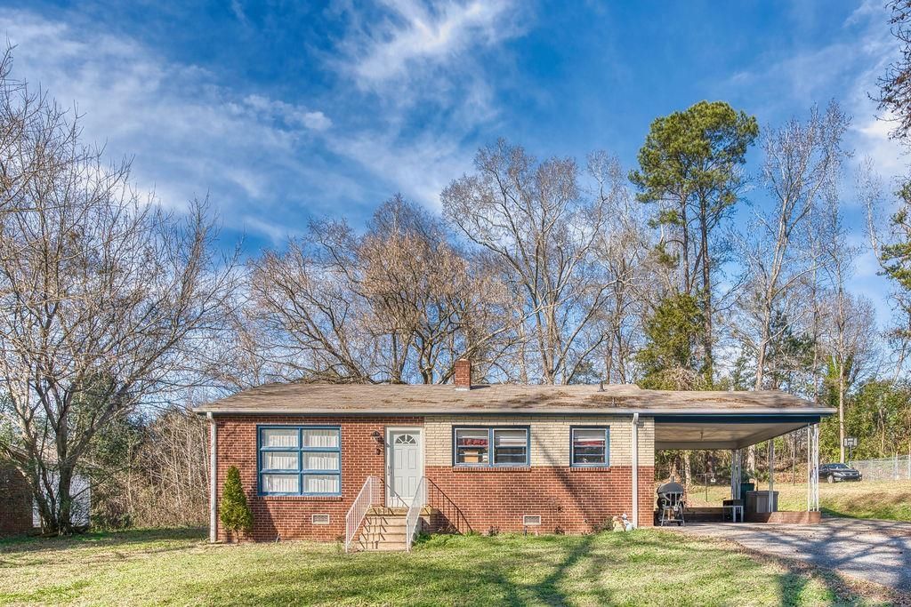406 W Hillcrest Avenue, Union, SC 29379
