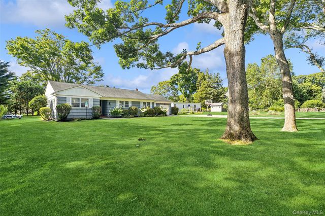 270 Opechee Avenue, Southold, NY 11971