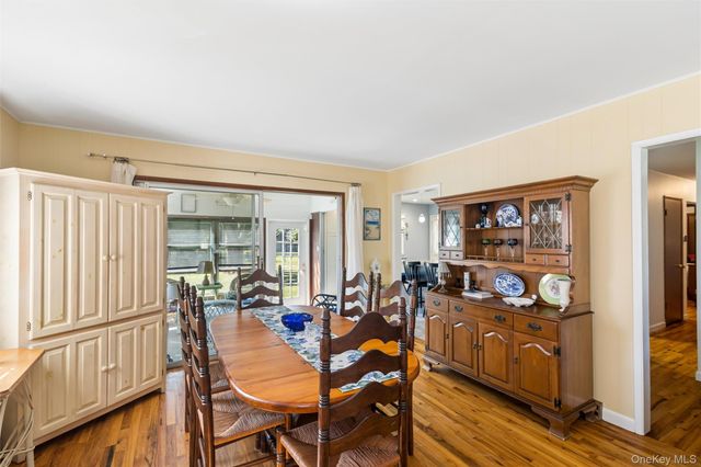 270 Opechee Avenue, Southold, NY 11971