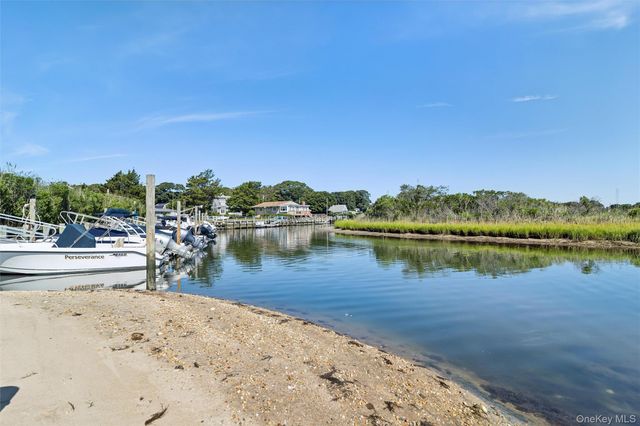 270 Opechee Avenue, Southold, NY 11971