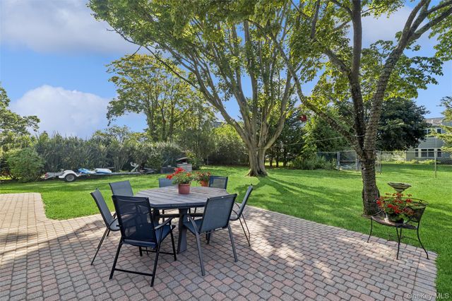270 Opechee Avenue, Southold, NY 11971