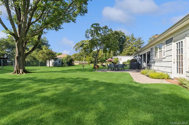 270 Opechee Avenue, Southold, NY 11971