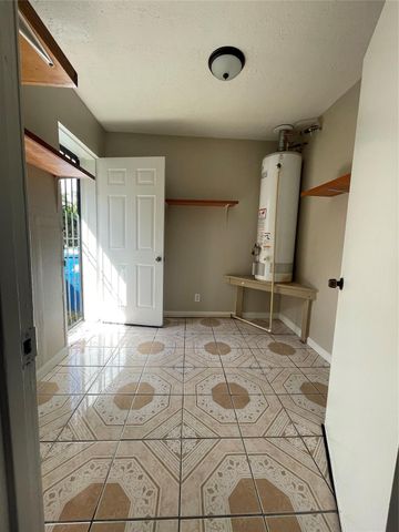 1212 Avenue M, South Houston, TX 77587