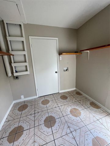 1212 Avenue M, South Houston, TX 77587