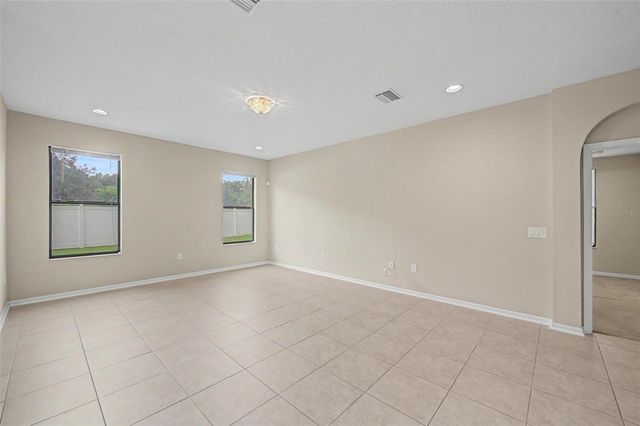 440 WESTCHESTER HILLS LANE, Valrico, FL 33594