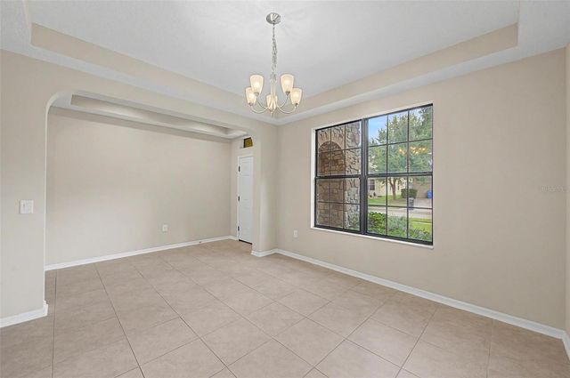 440 WESTCHESTER HILLS LANE, Valrico, FL 33594